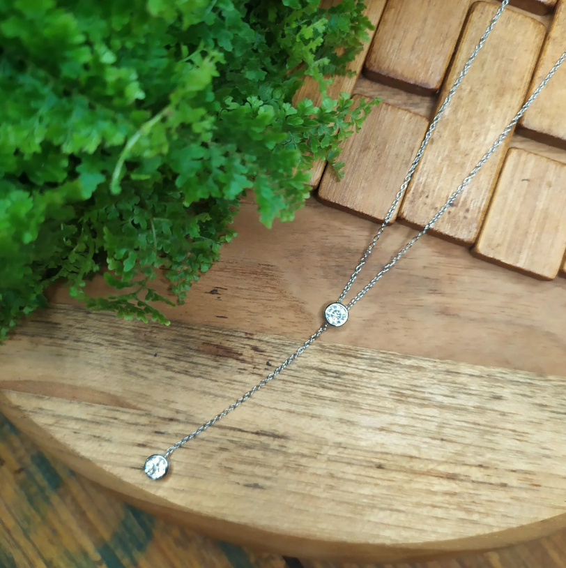 Colar Gravatinha com Ponto de Luz em Prata 925 Casa Plata®